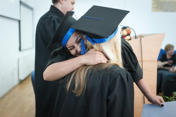Пільги та програми підтримки для іноземних студентів у Польщі програми підтримки для іноземних студентів