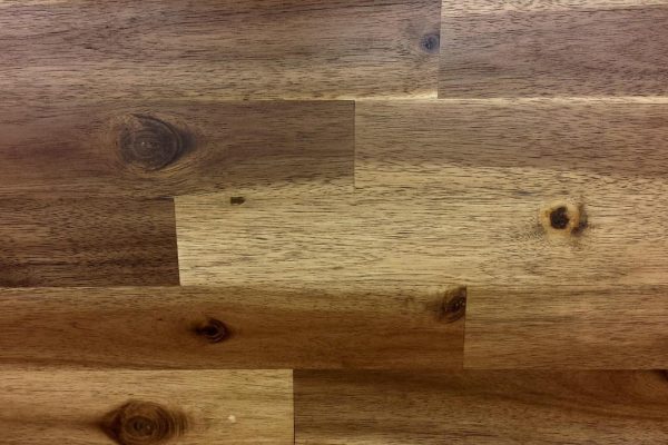 як правильно доглядати за ламінатом