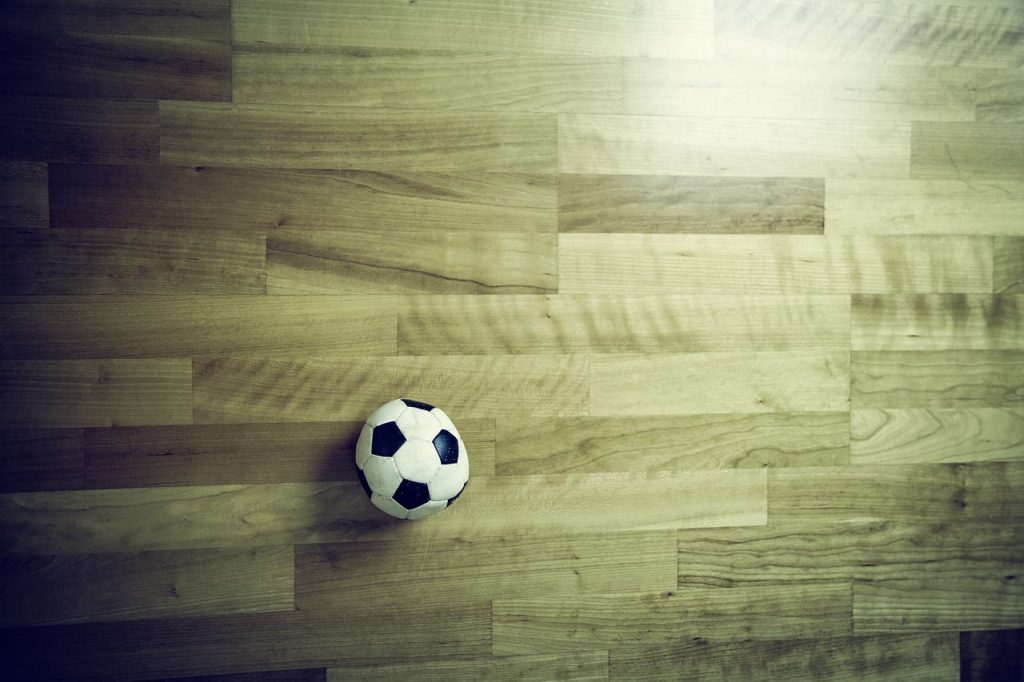 як правильно доглядати за ламінатом фото 2