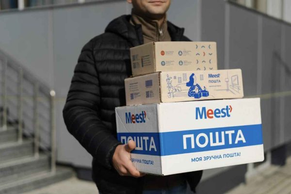 поштове сполучення між континентами